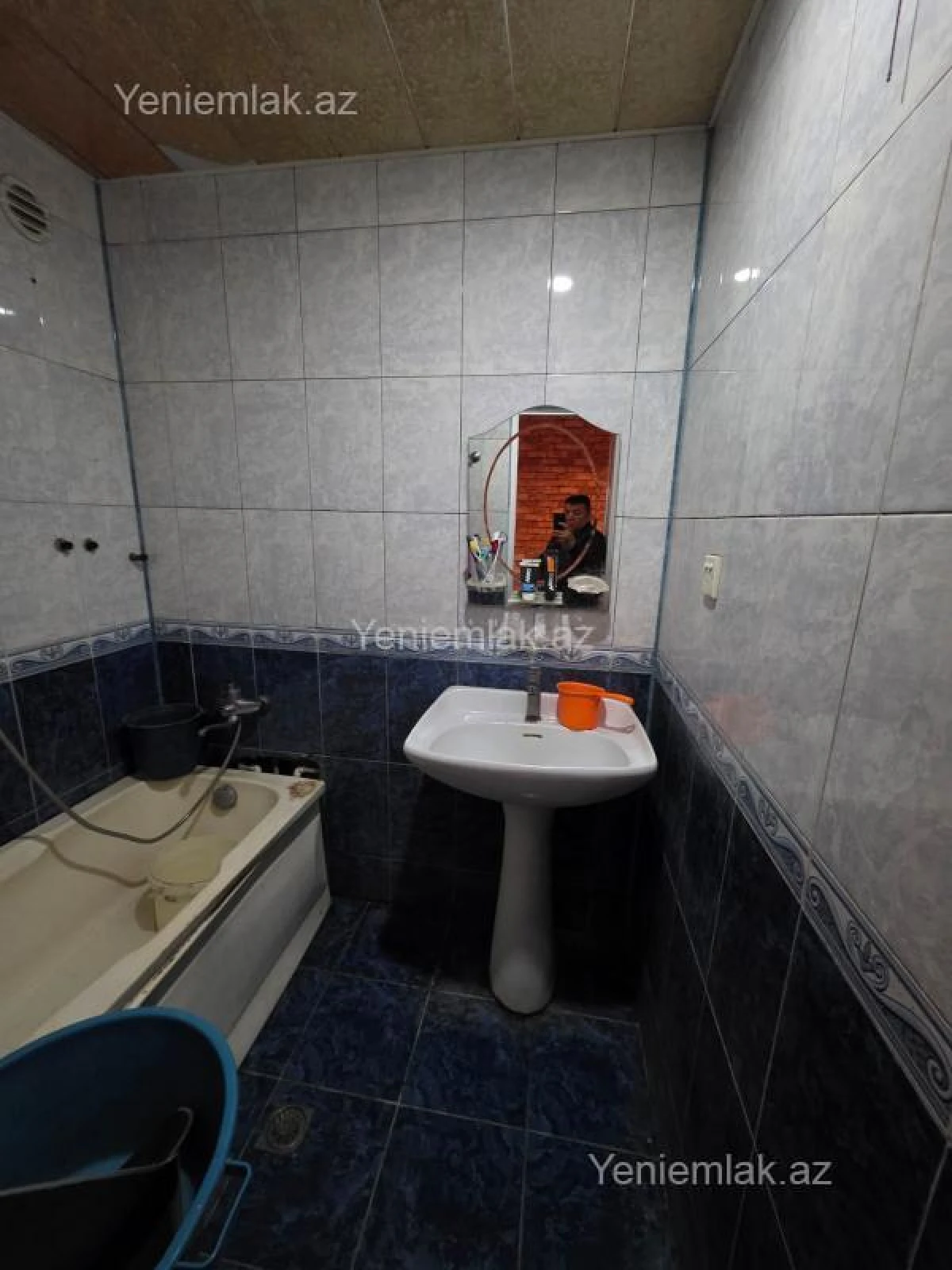 Satılır 3 otaqlı köhnə tikili 80 m²