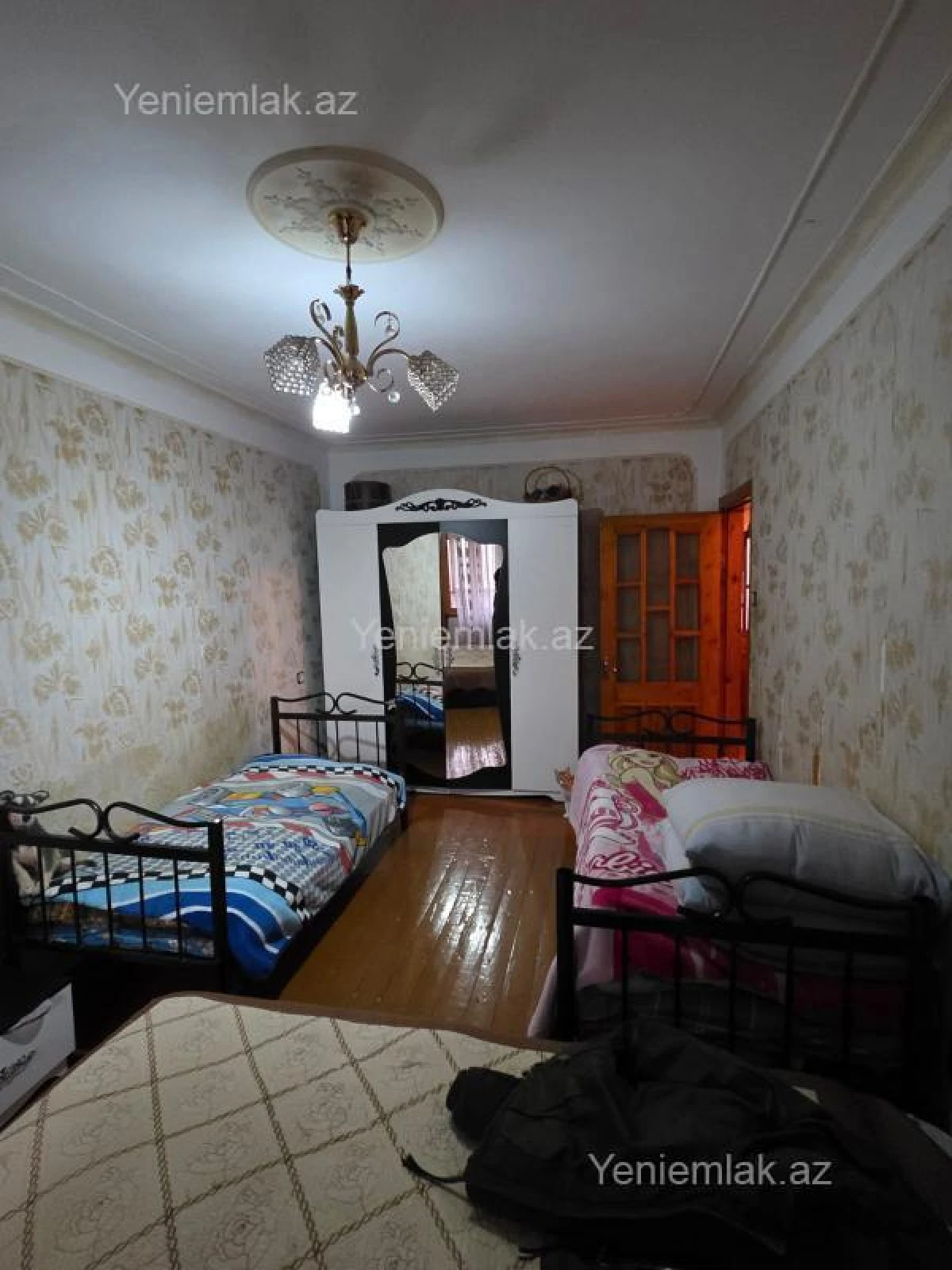 Satılır 3 otaqlı köhnə tikili 80 m²
