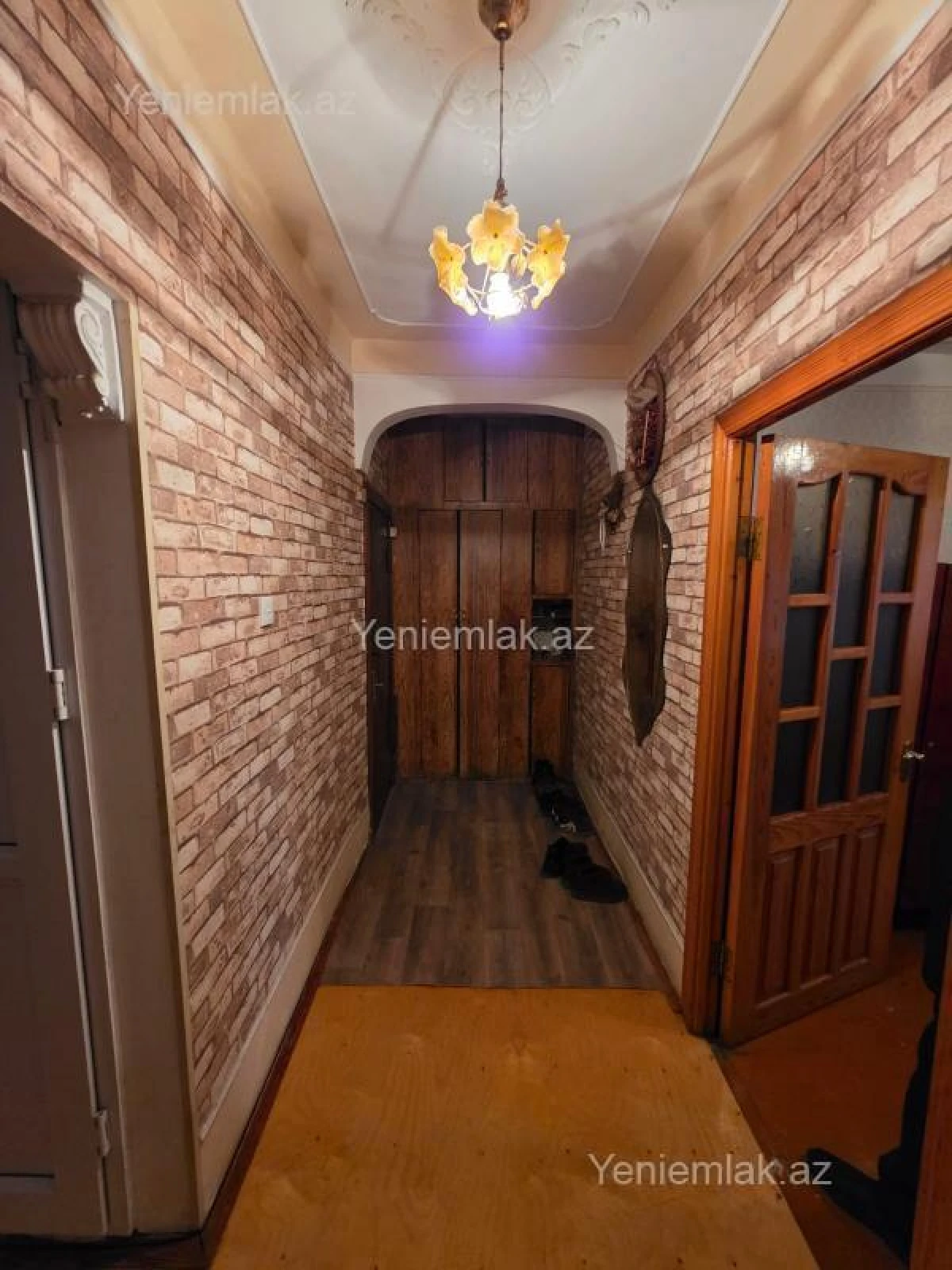 Satılır 3 otaqlı köhnə tikili 80 m²