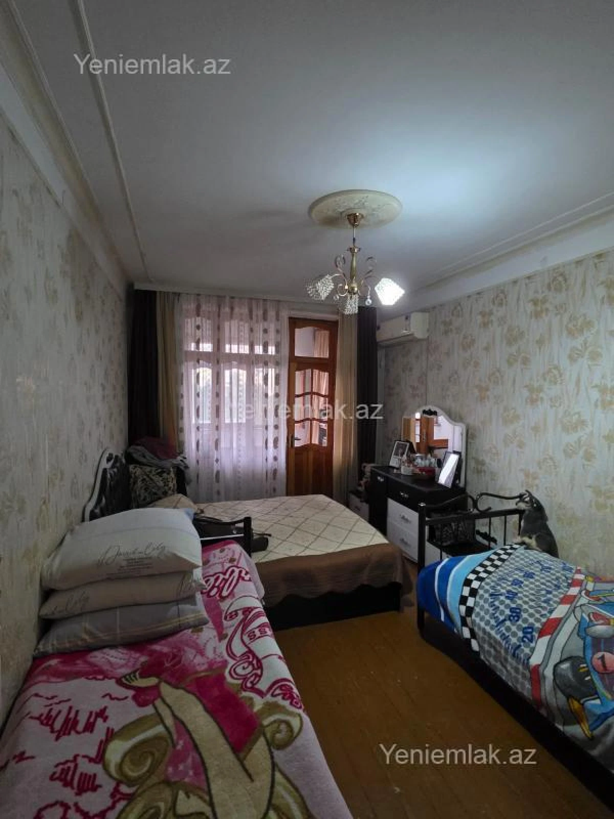 Satılır 3 otaqlı köhnə tikili 80 m²