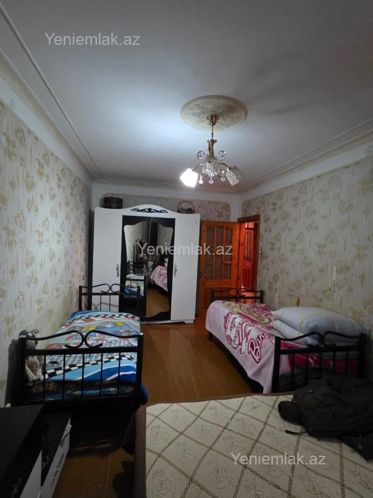 Satılır 3 otaqlı köhnə tikili 80 m²