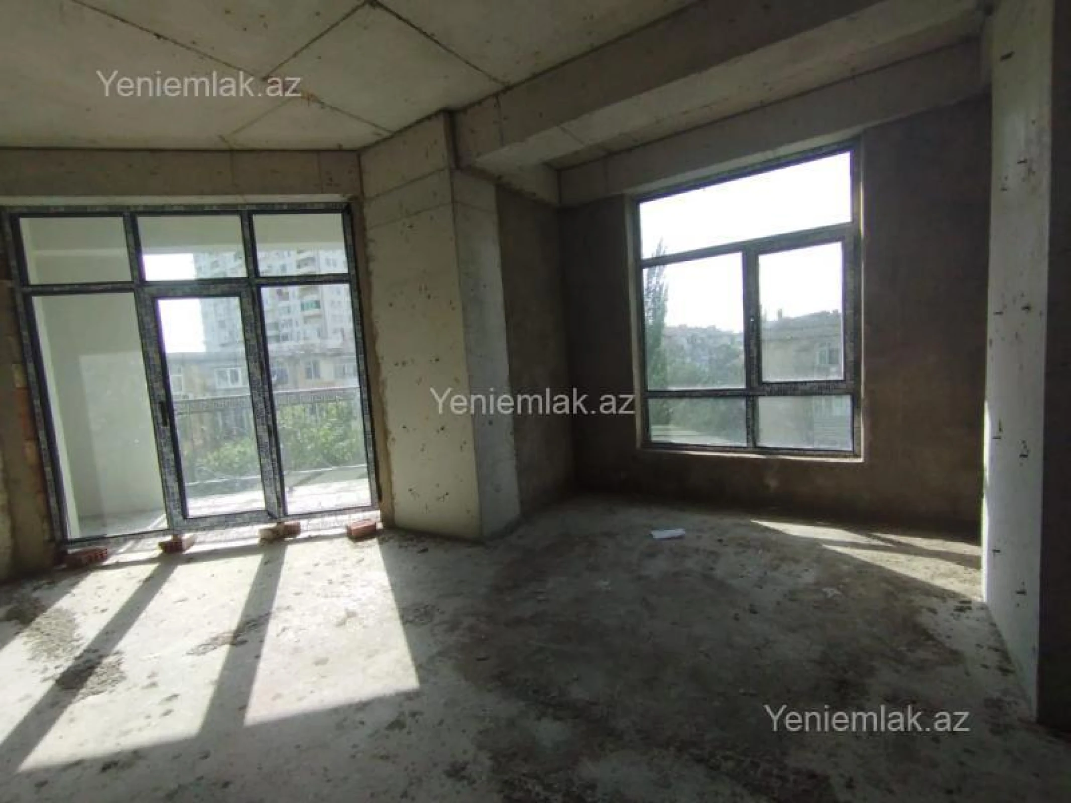 Satılır 4 otaqlı yeni tikili 196 m²