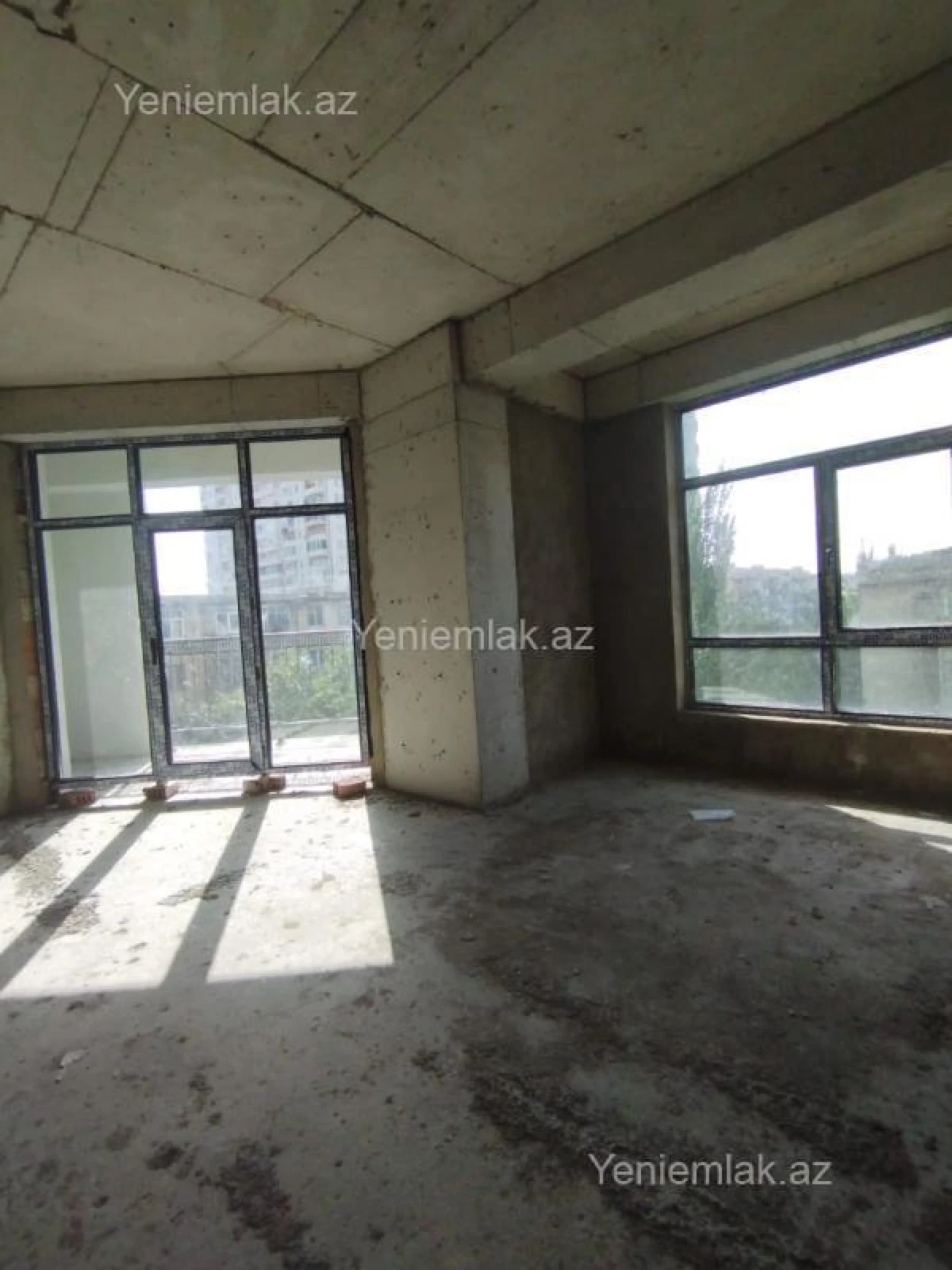 Satılır 4 otaqlı yeni tikili 196 m²