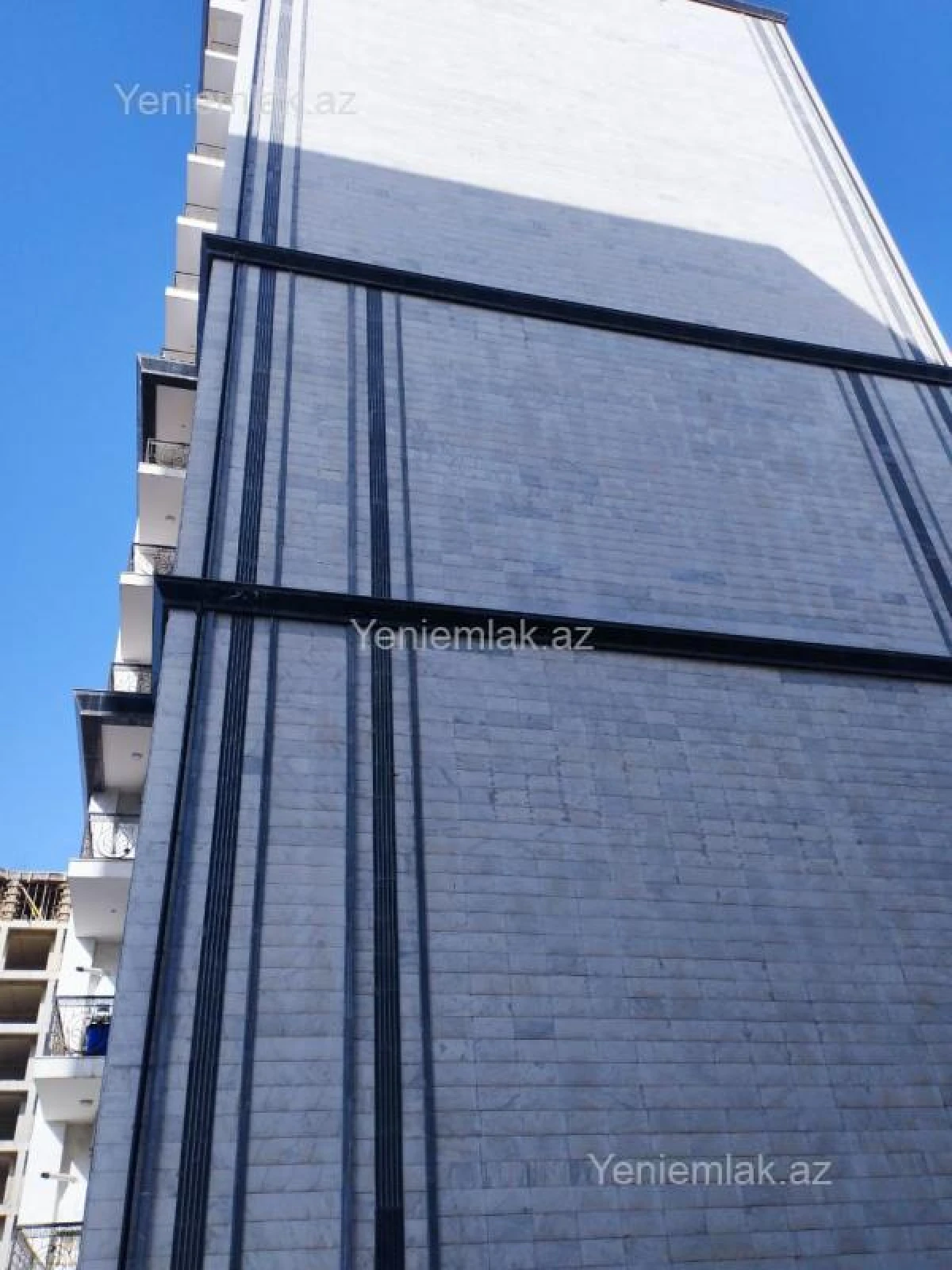 Satılır 4 otaqlı yeni tikili 196 m²