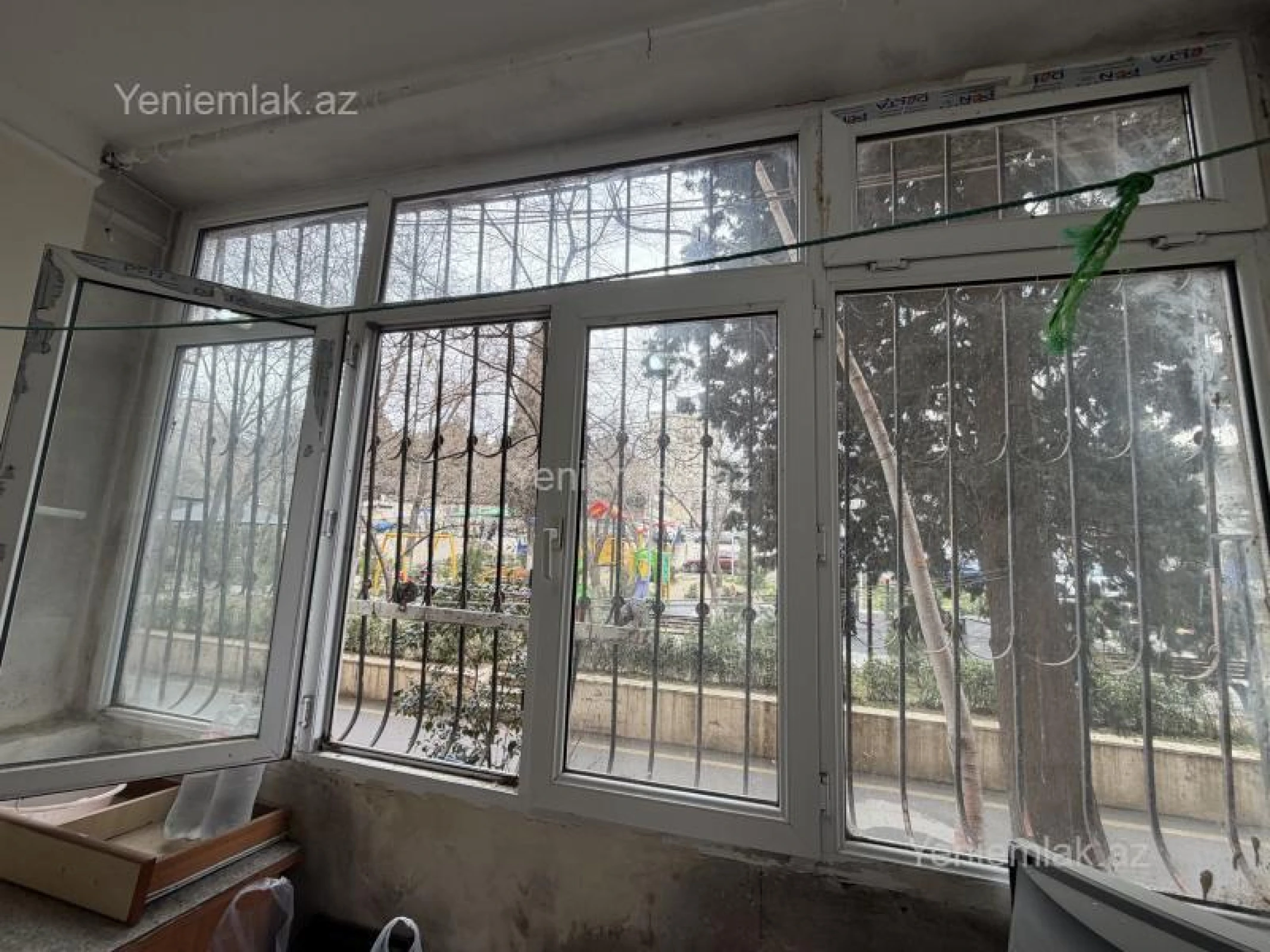 Satılır 2 otaqlı köhnə tikili 68 m²