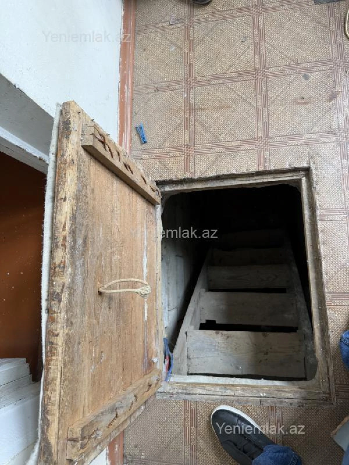 Satılır 2 otaqlı köhnə tikili 68 m²