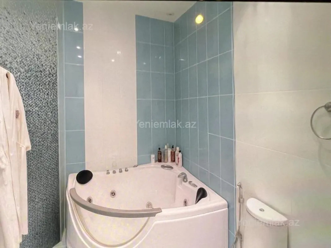 Satılır 4 otaqlı yeni tikili 200 m²