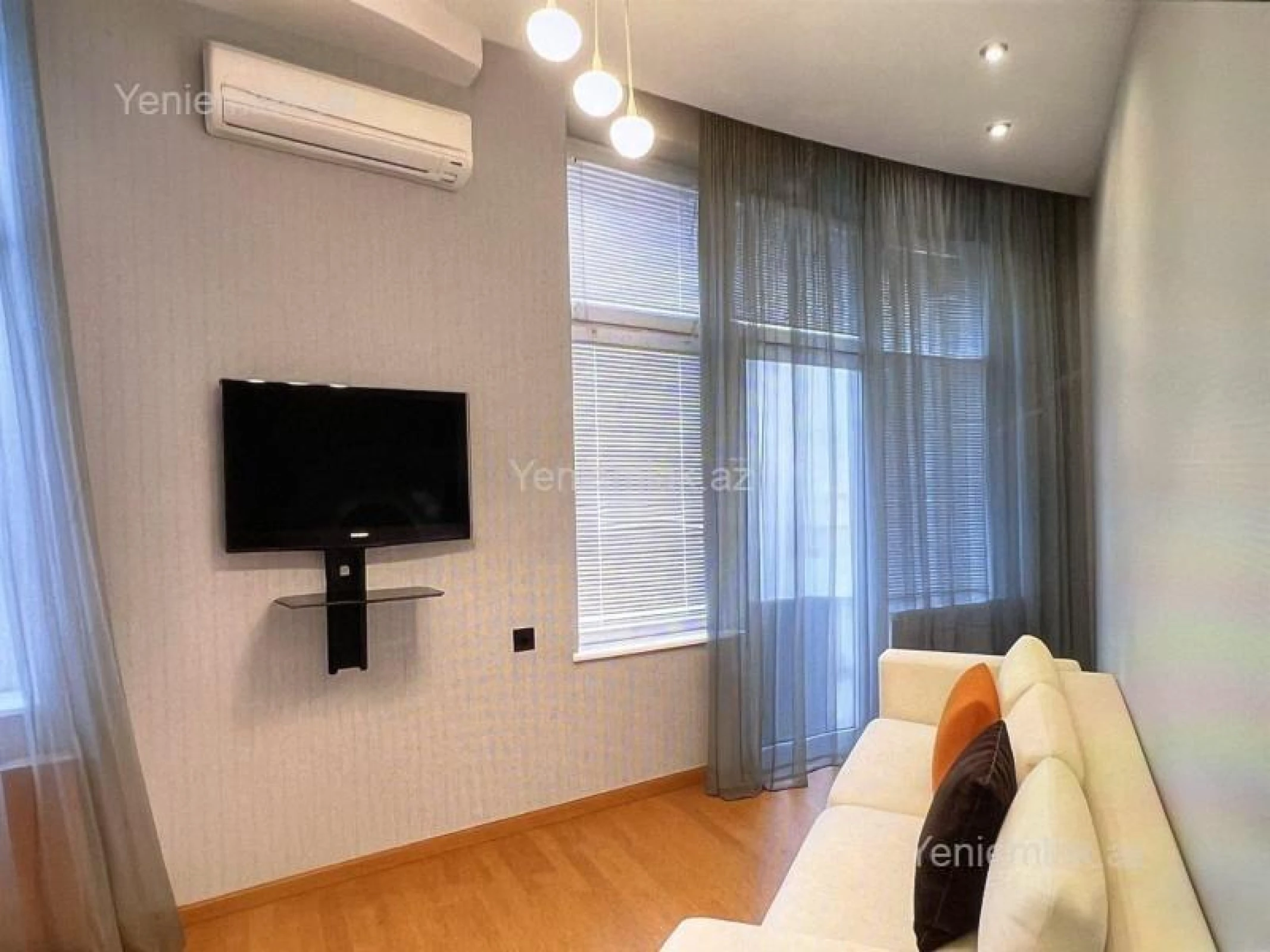 Satılır 4 otaqlı yeni tikili 200 m²