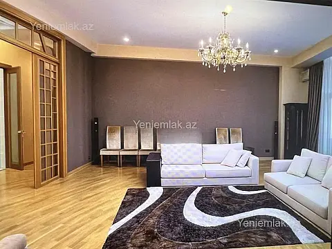 Satılır 4 otaqlı yeni tikili 200 m²