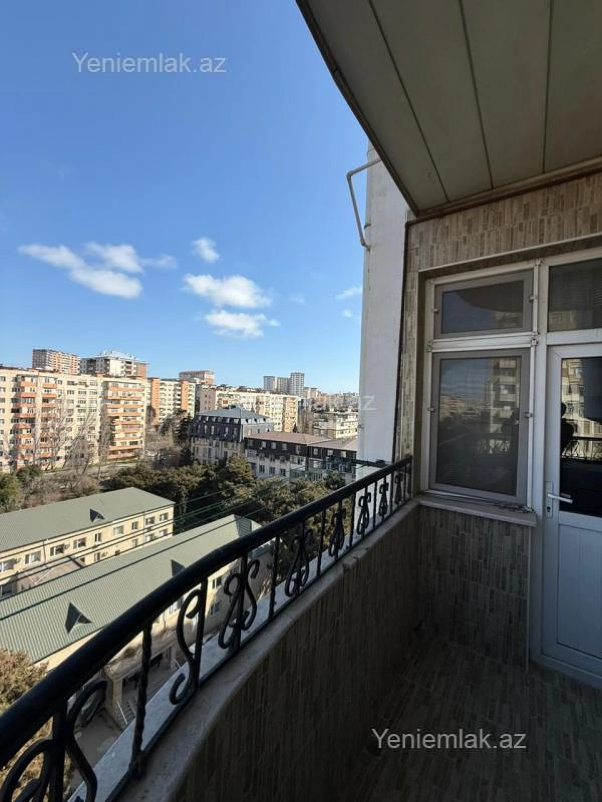 Satılır 3 otaqlı yeni tikili 115 m²