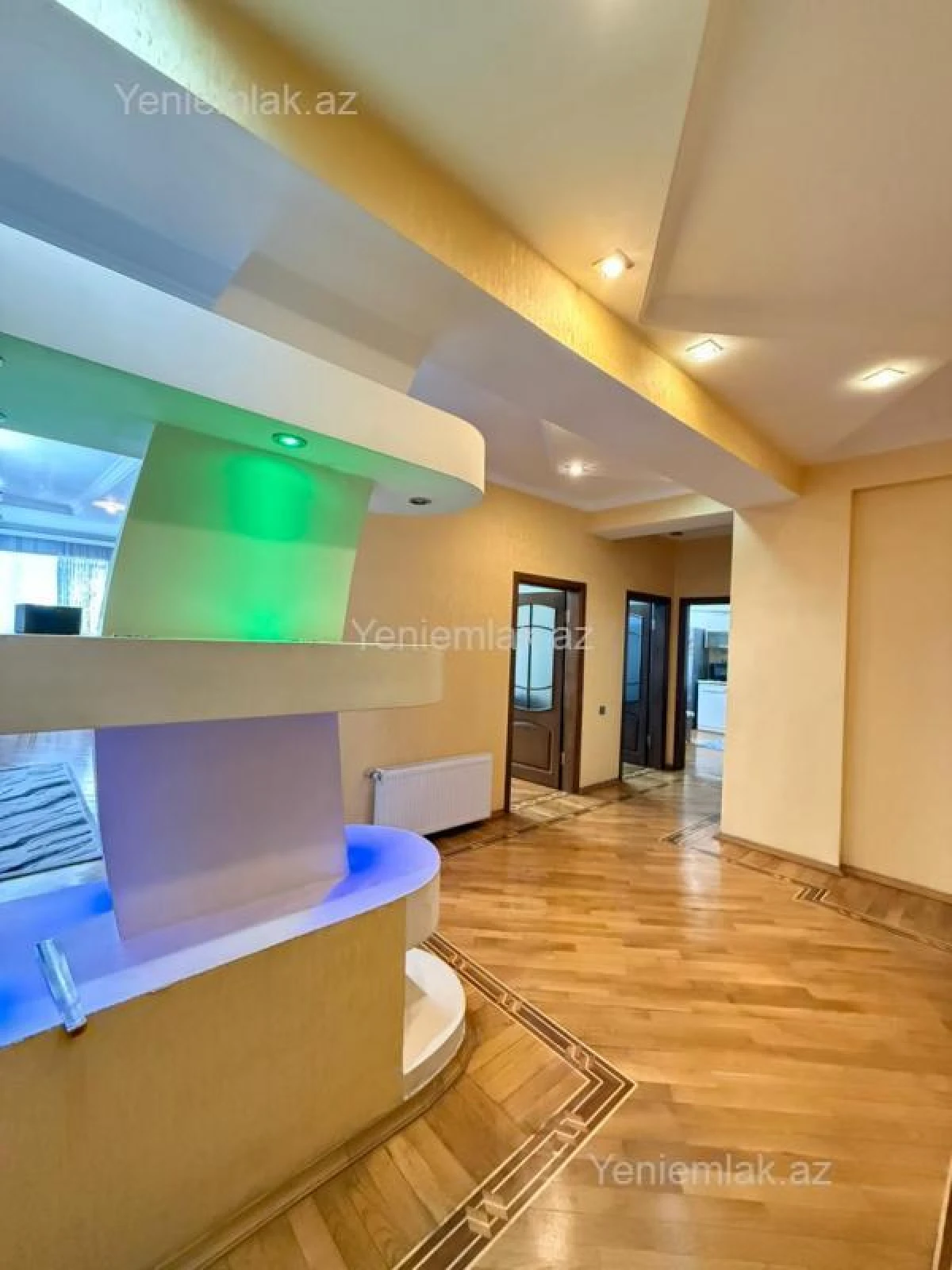 Satılır 3 otaqlı yeni tikili 115 m²