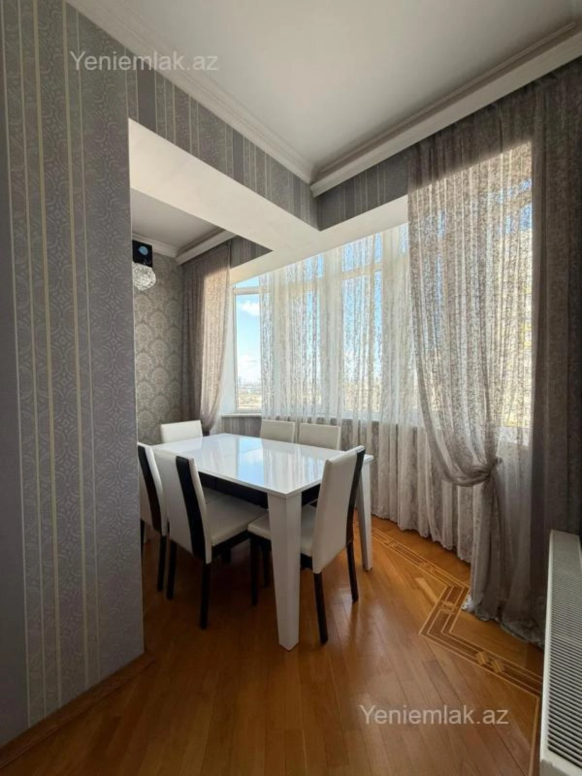 Satılır 3 otaqlı yeni tikili 115 m²