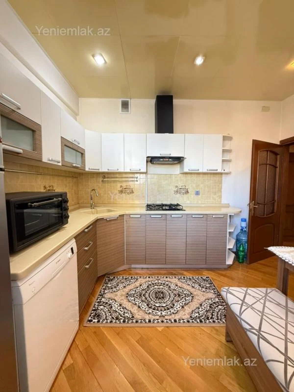 Satılır 3 otaqlı yeni tikili 115 m²