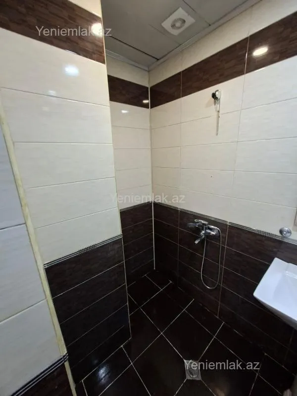 Satılır 2 otaqlı yeni tikili 88 m²