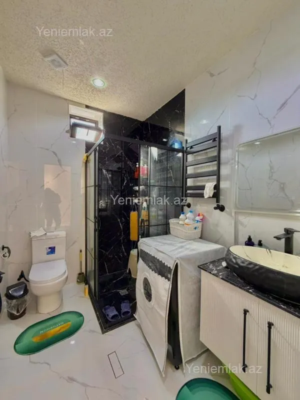 Satılır 4 otaqlı həyət evi 200 m²