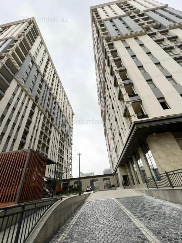 Satılır 3 otaqlı yeni tikili 126 m²