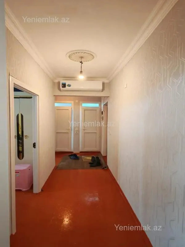 Satılır 2 otaqlı köhnə tikili 55 m²
