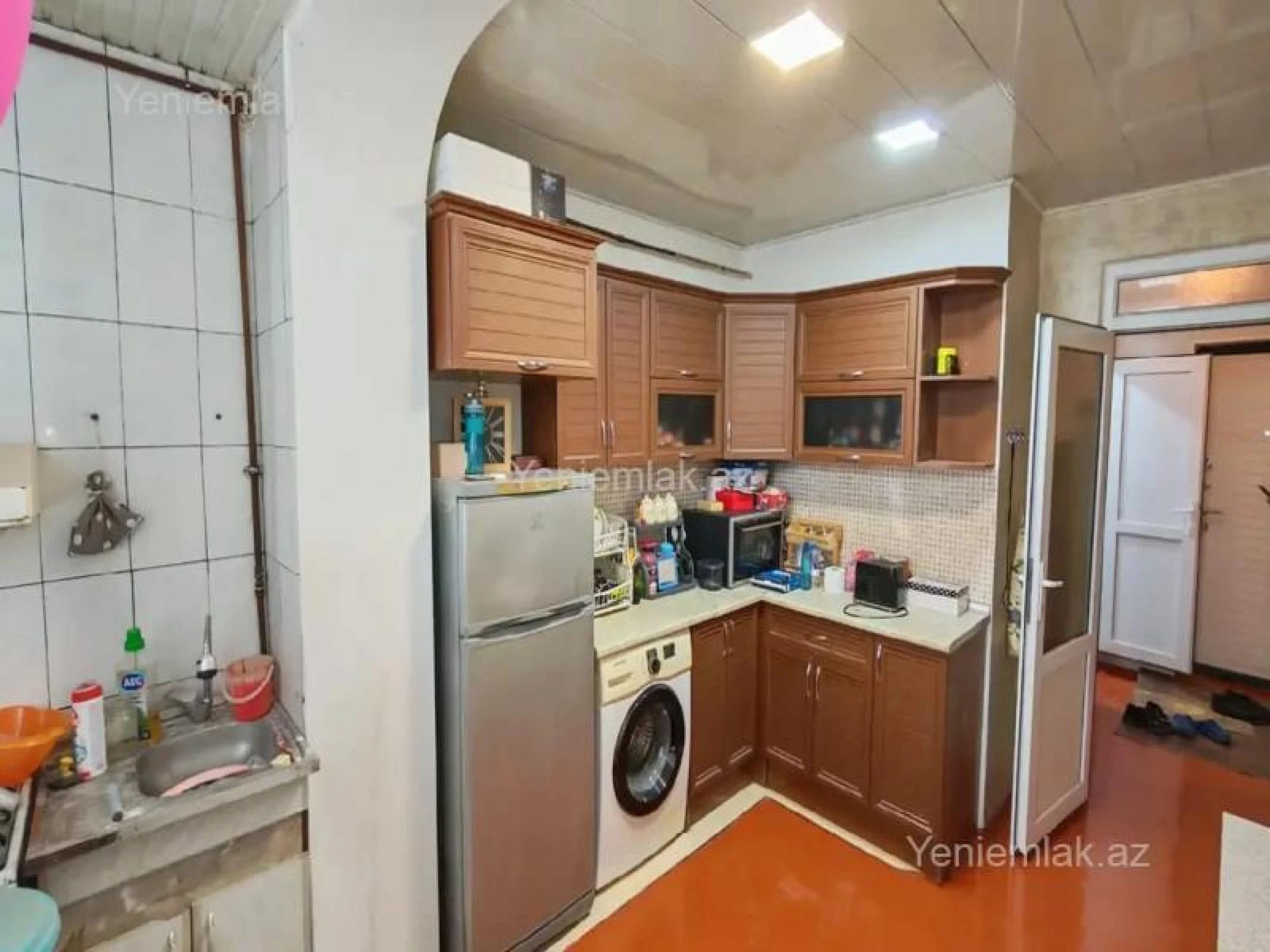 Satılır 2 otaqlı köhnə tikili 55 m²