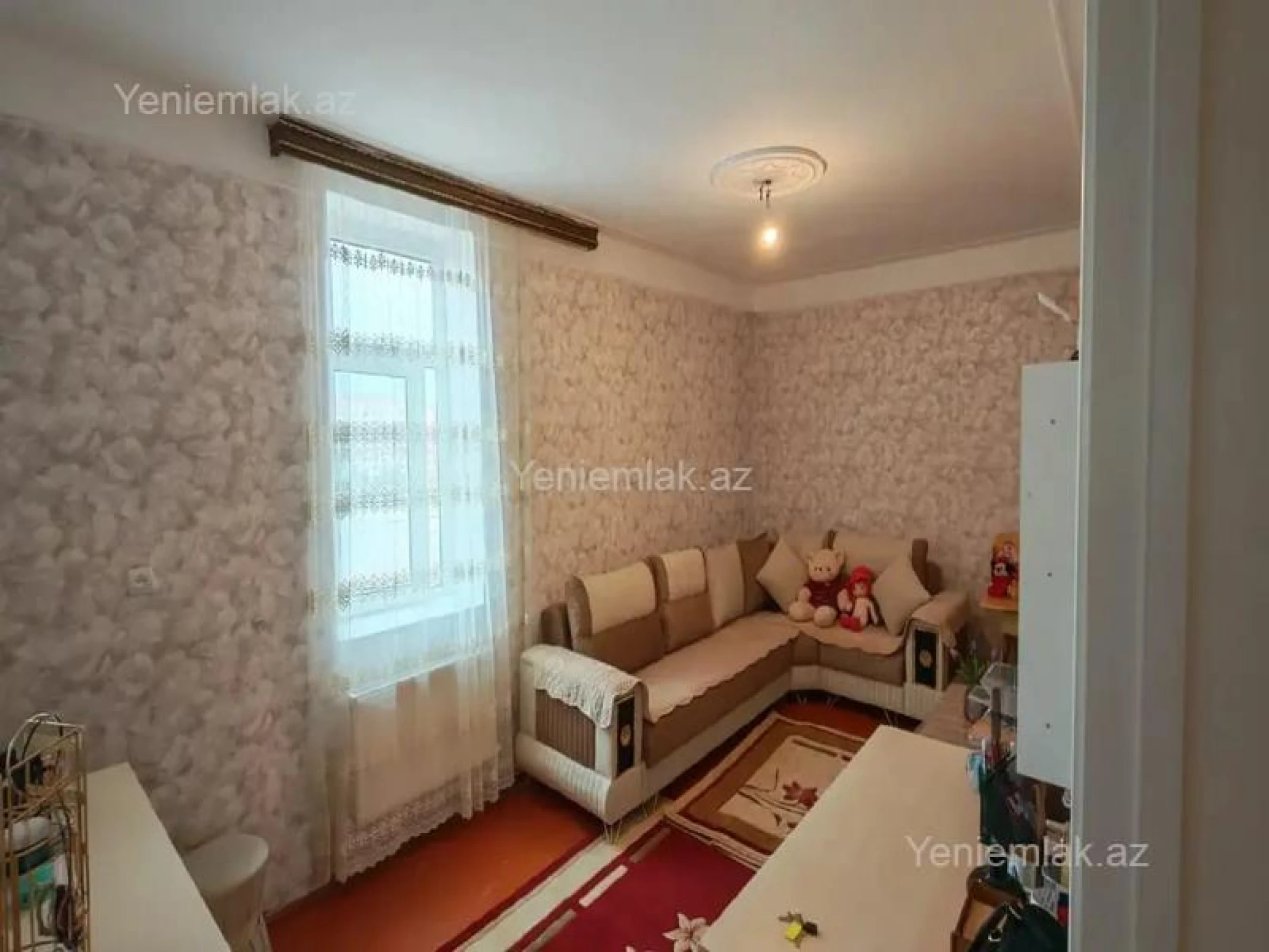 Satılır 2 otaqlı köhnə tikili 55 m²