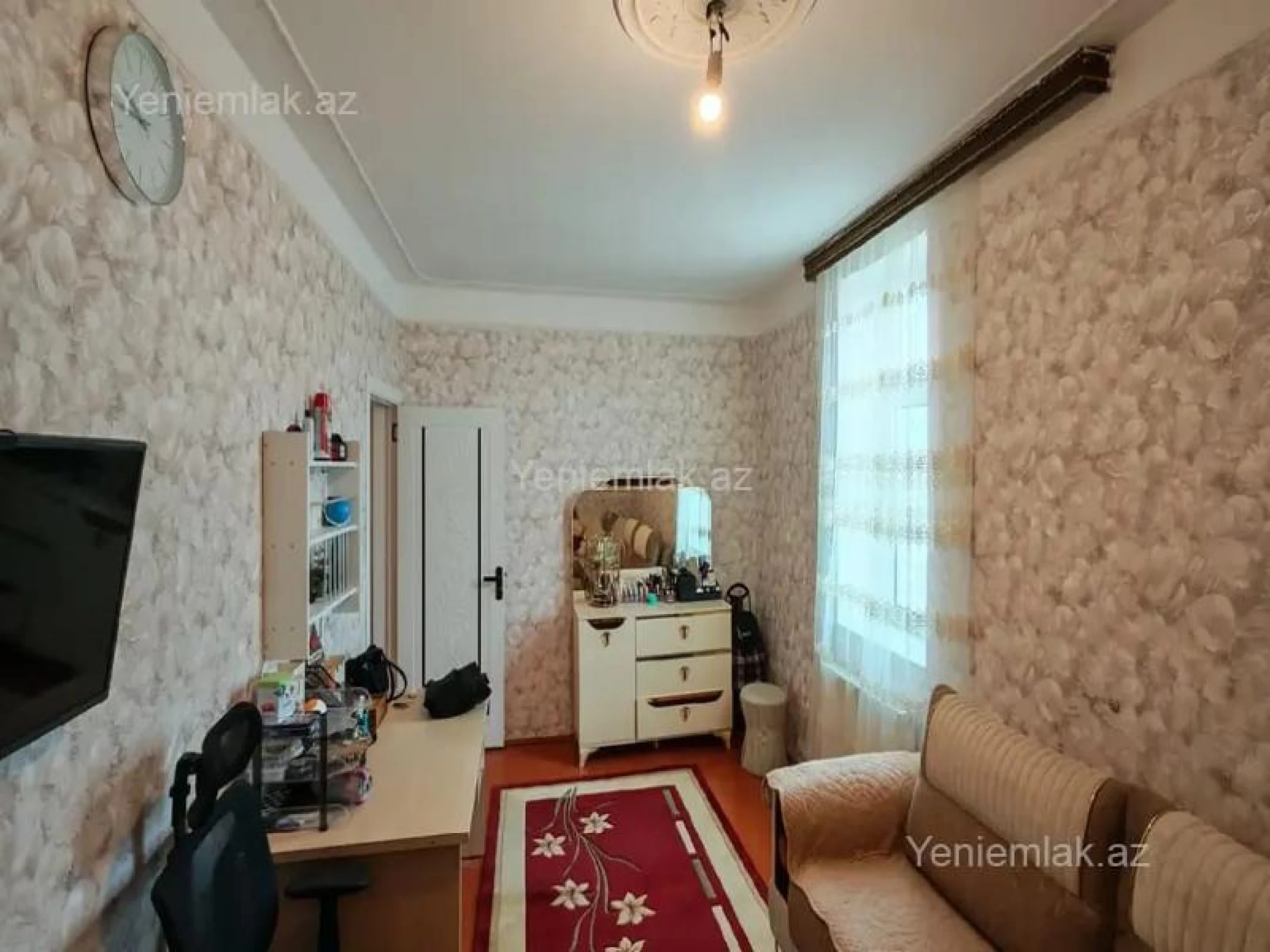 Satılır 2 otaqlı köhnə tikili 55 m²