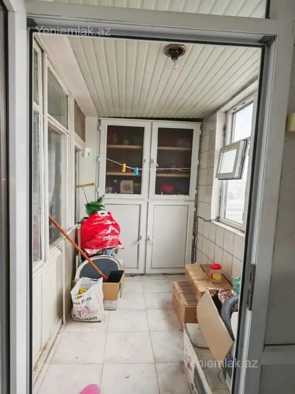 Satılır 2 otaqlı köhnə tikili 55 m²