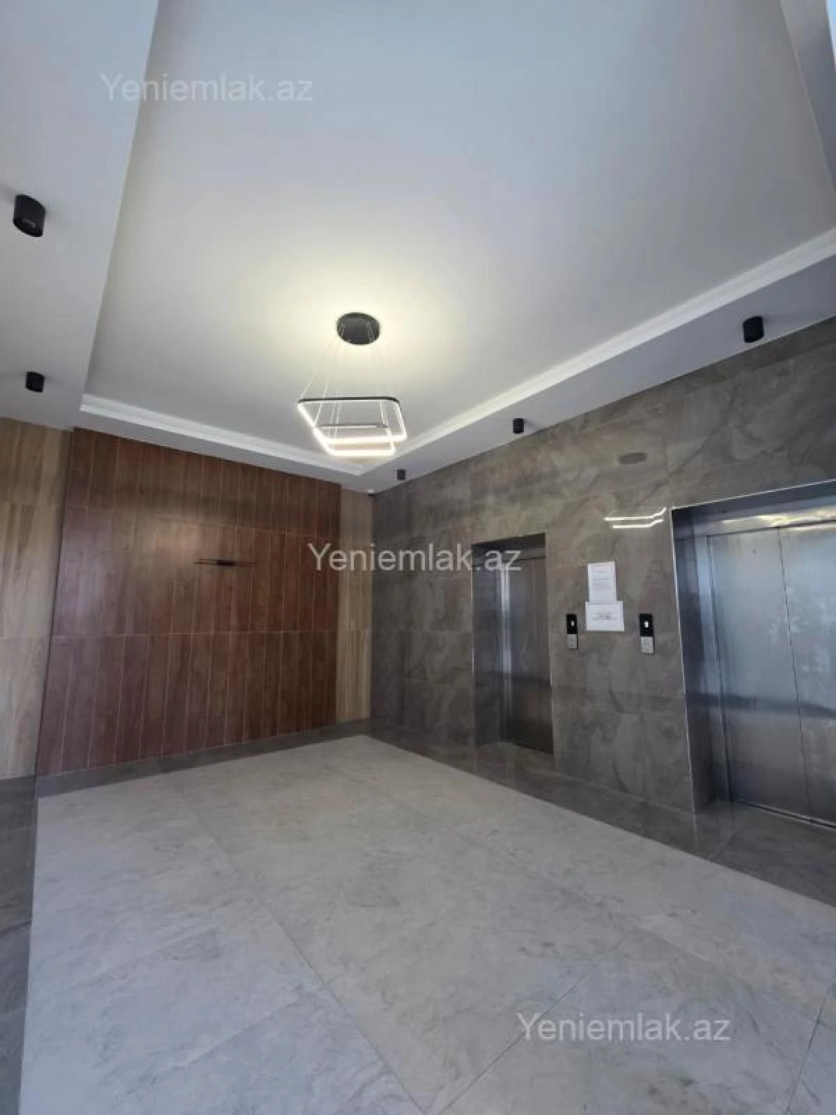 Satılır 3 otaqlı yeni tikili 105 m²