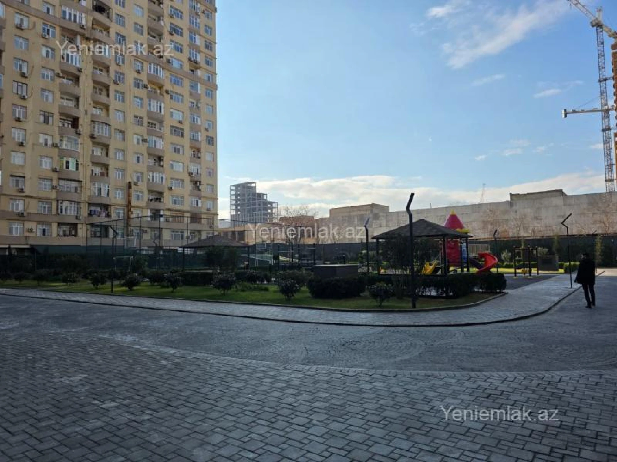 Satılır 3 otaqlı yeni tikili 105 m²