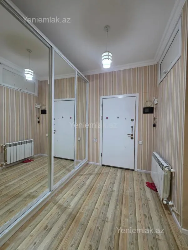 Satılır 3 otaqlı yeni tikili 105 m²