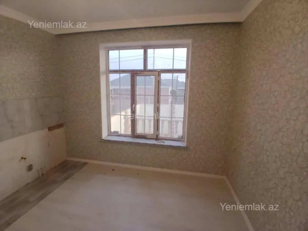 Satılır 5 otaqlı həyət evi 132 m²