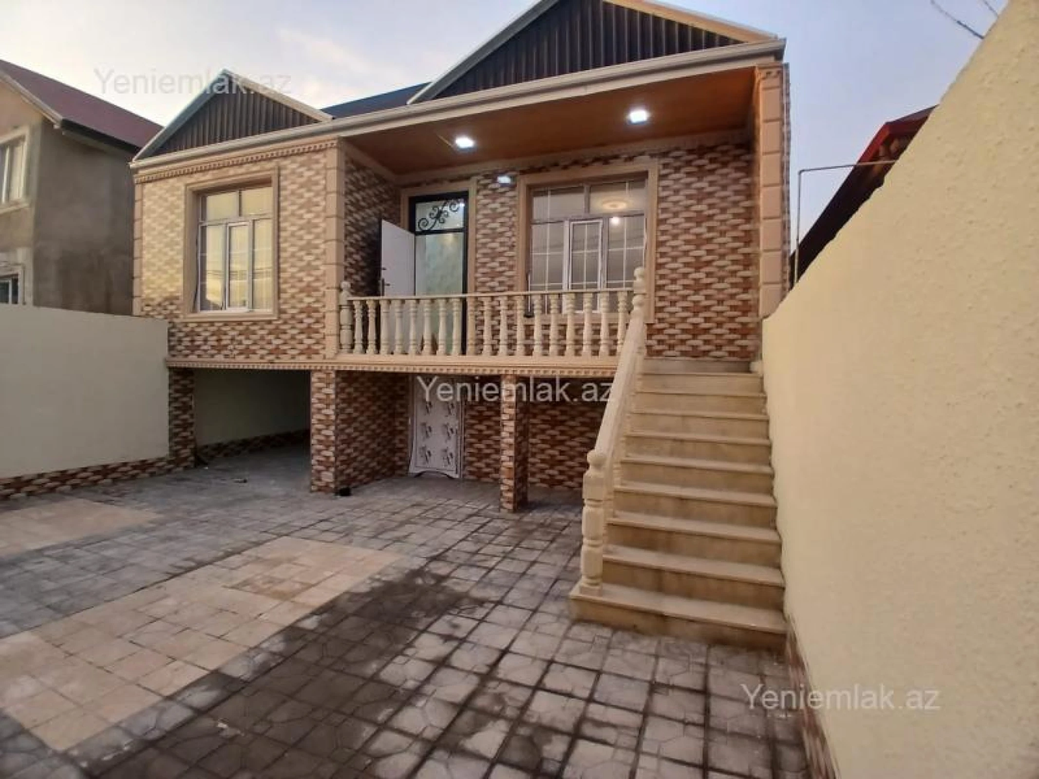 Satılır 5 otaqlı həyət evi 132 m²