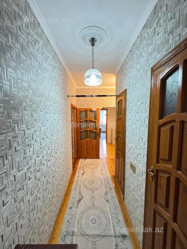 Satılır 2 otaqlı köhnə tikili 60 m²