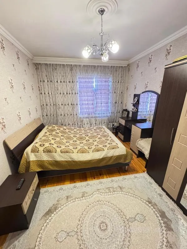 Satılır 2 otaqlı köhnə tikili 60 m²
