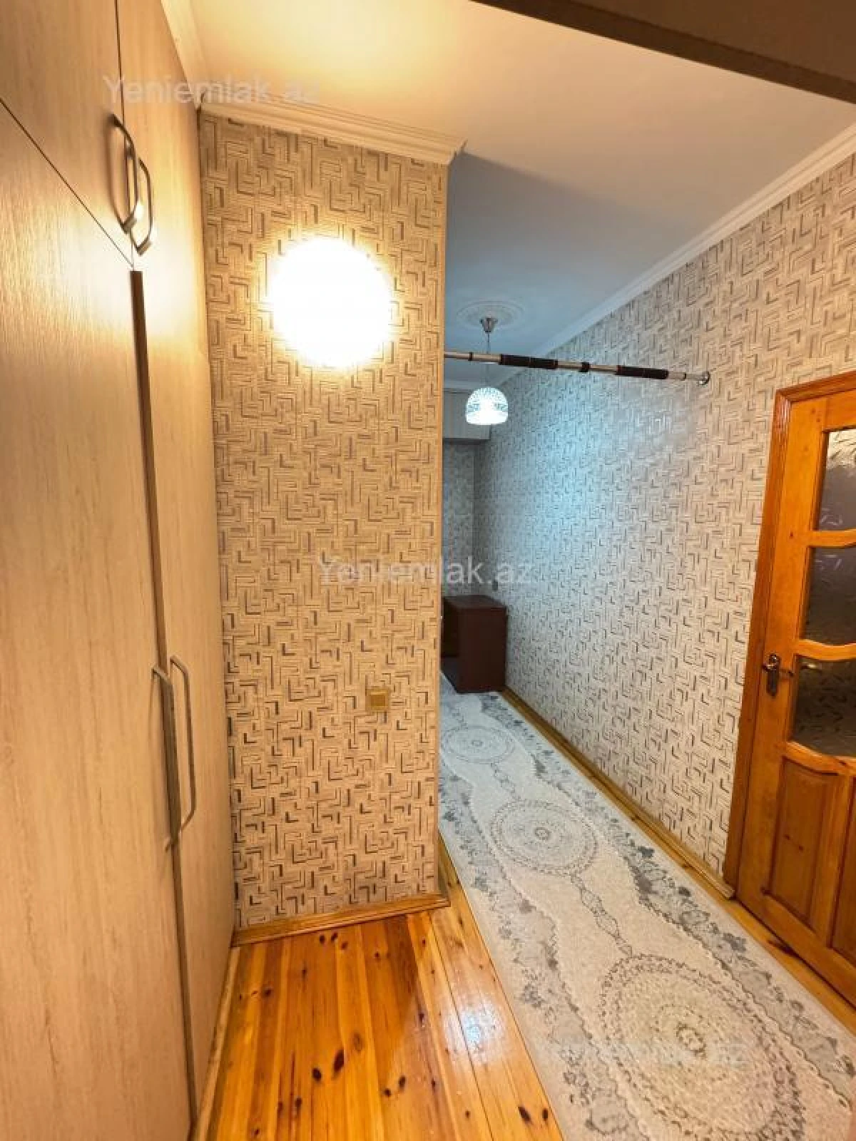 Satılır 2 otaqlı köhnə tikili 60 m²
