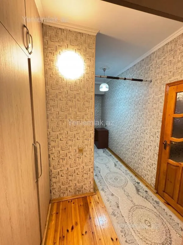 Satılır 2 otaqlı köhnə tikili 60 m²