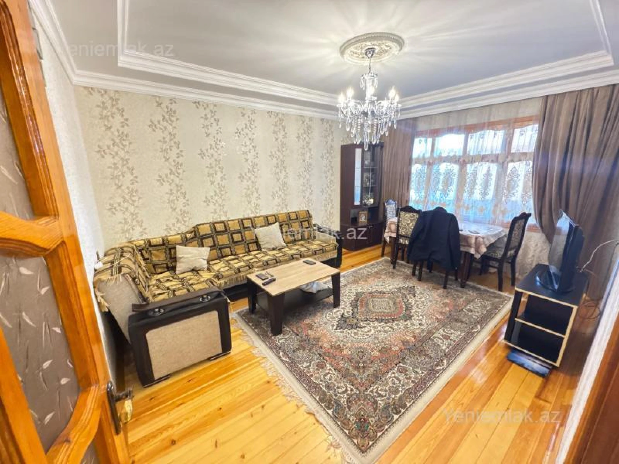 Satılır 2 otaqlı köhnə tikili 60 m²