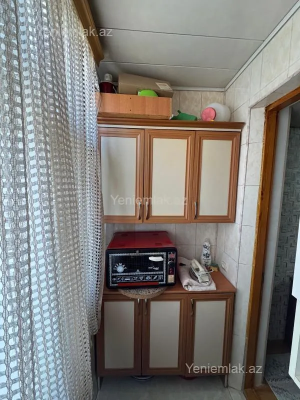Satılır 2 otaqlı köhnə tikili 60 m²