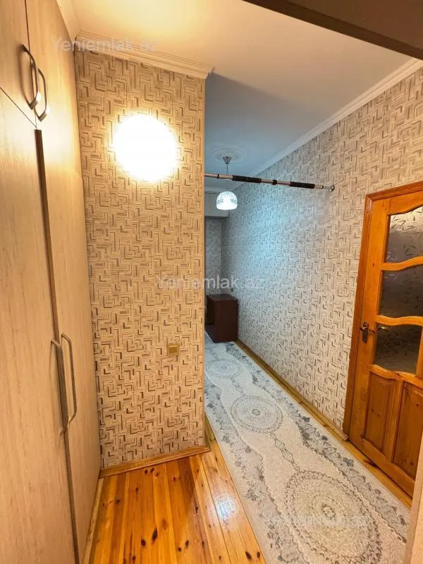 Satılır 2 otaqlı köhnə tikili 60 m²
