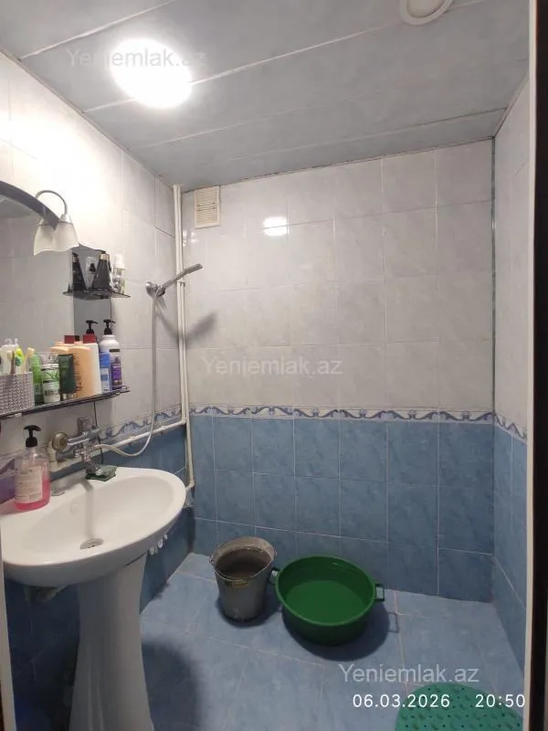 Satılır 4 otaqlı köhnə tikili 88 m²