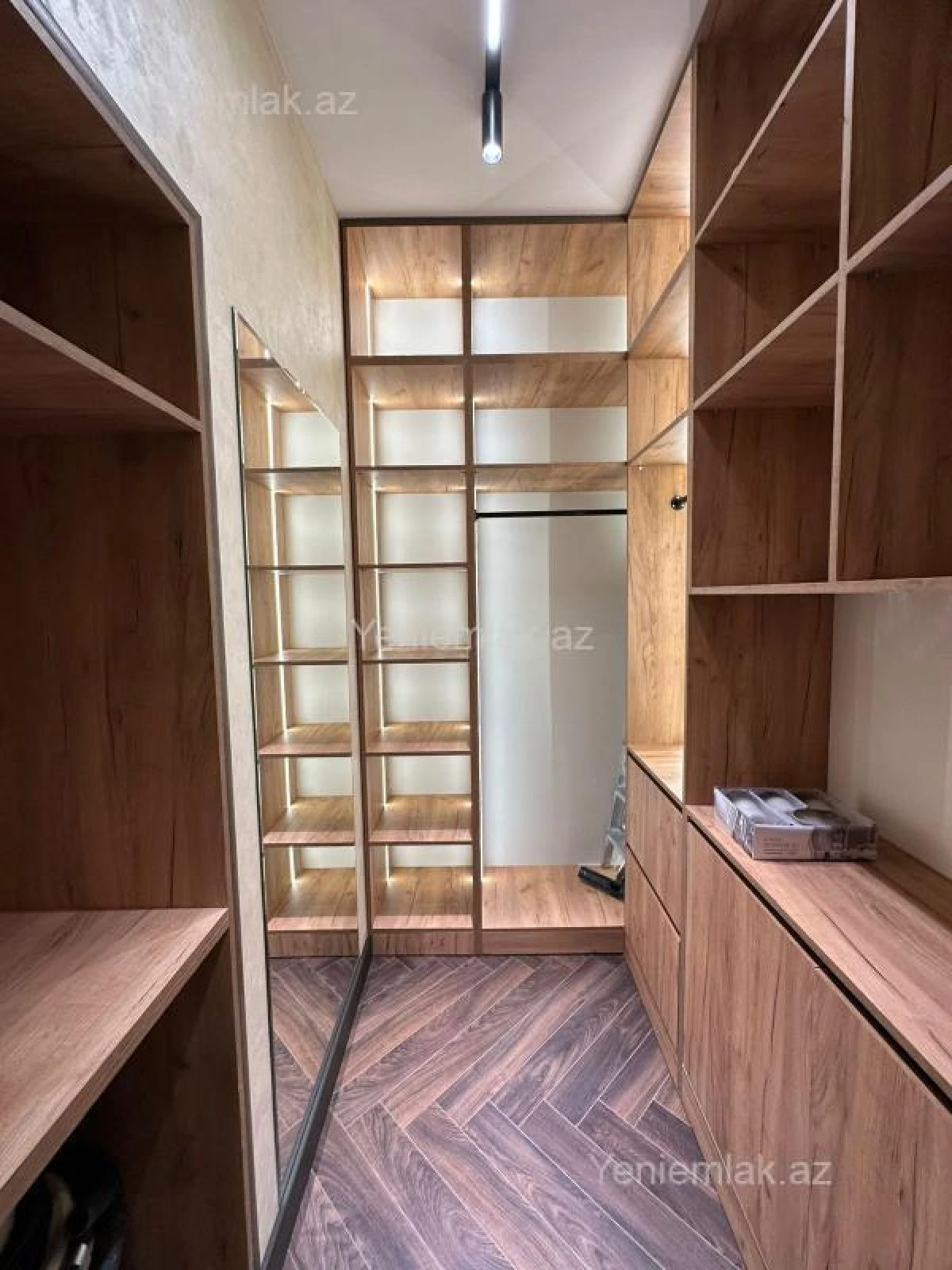 Satılır 2 otaqlı yeni tikili 67 m²