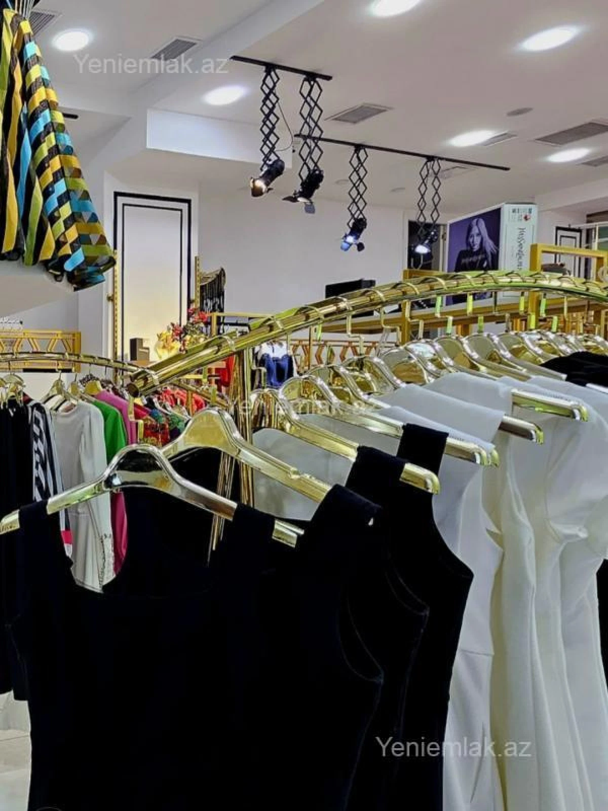 Satılır 1 otaqlı obyekt 40 m²