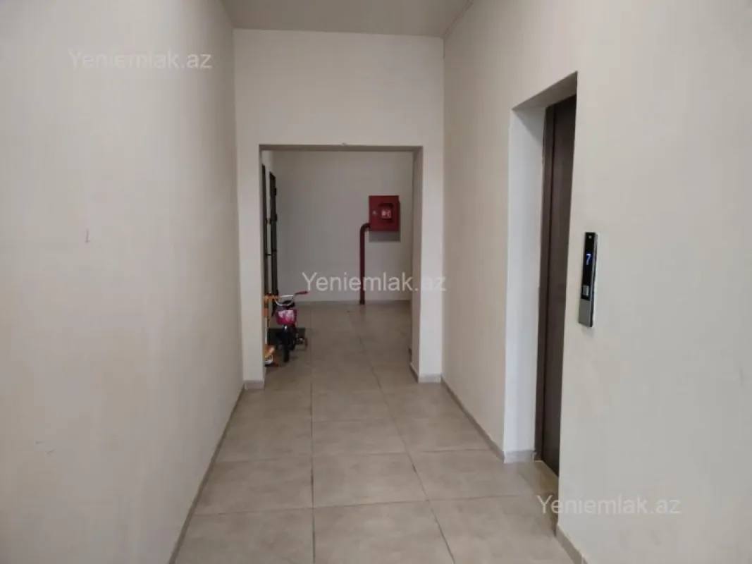 Satılır 3 otaqlı yeni tikili 125 m²