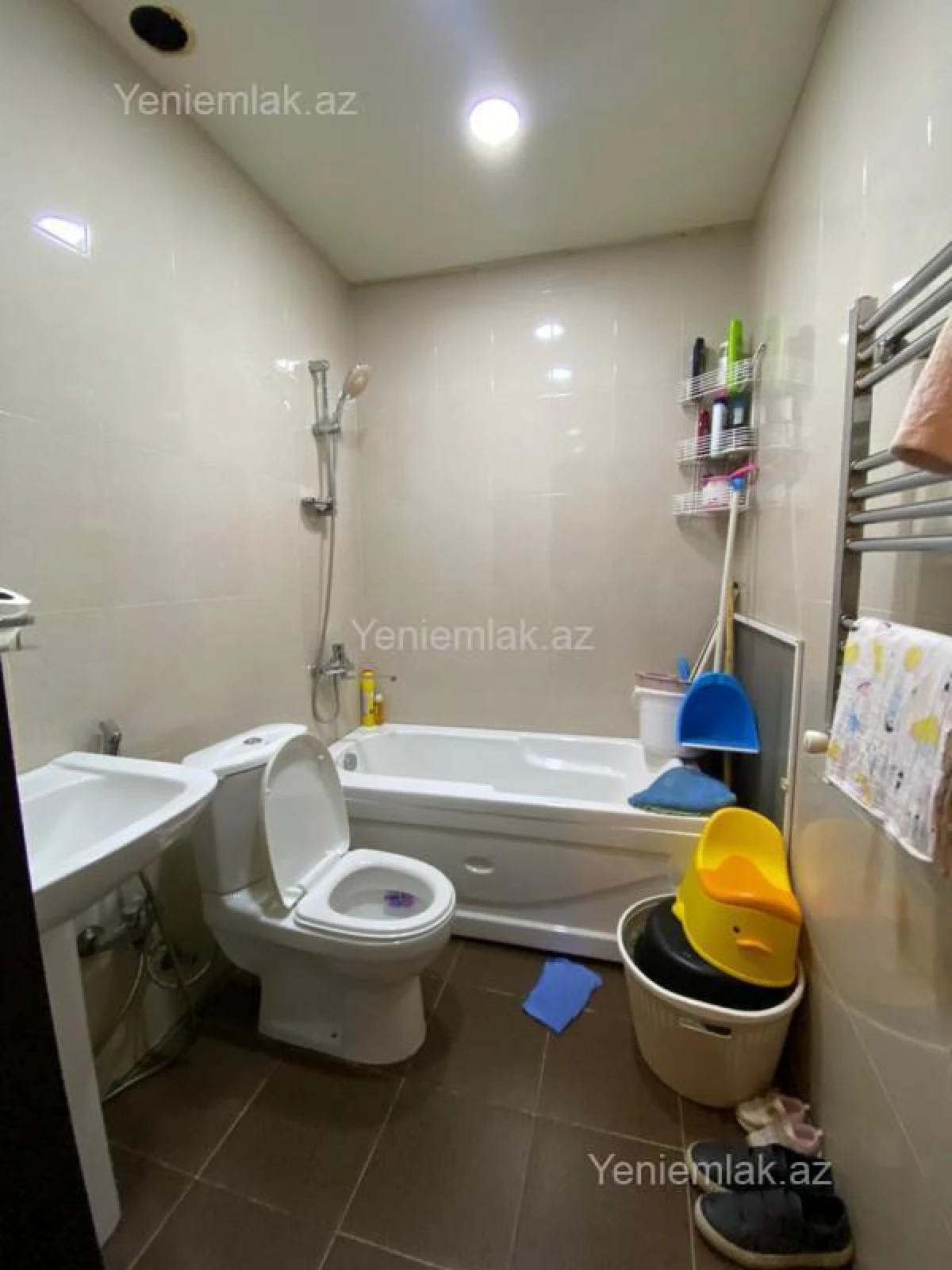 Satılır 2 otaqlı yeni tikili 60 m²