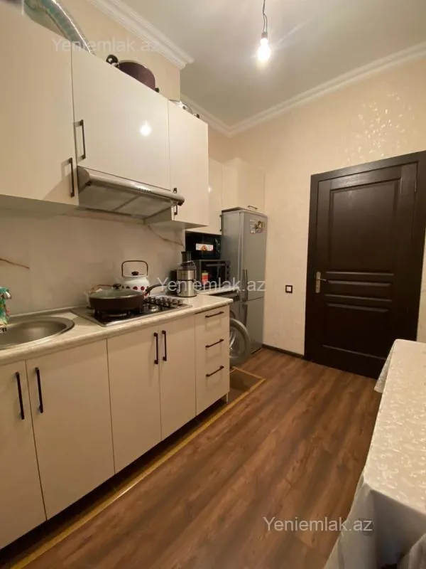 Satılır 2 otaqlı yeni tikili 60 m²