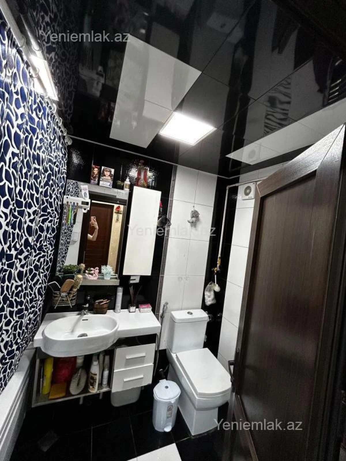 Satılır 3 otaqlı köhnə tikili 70 m²