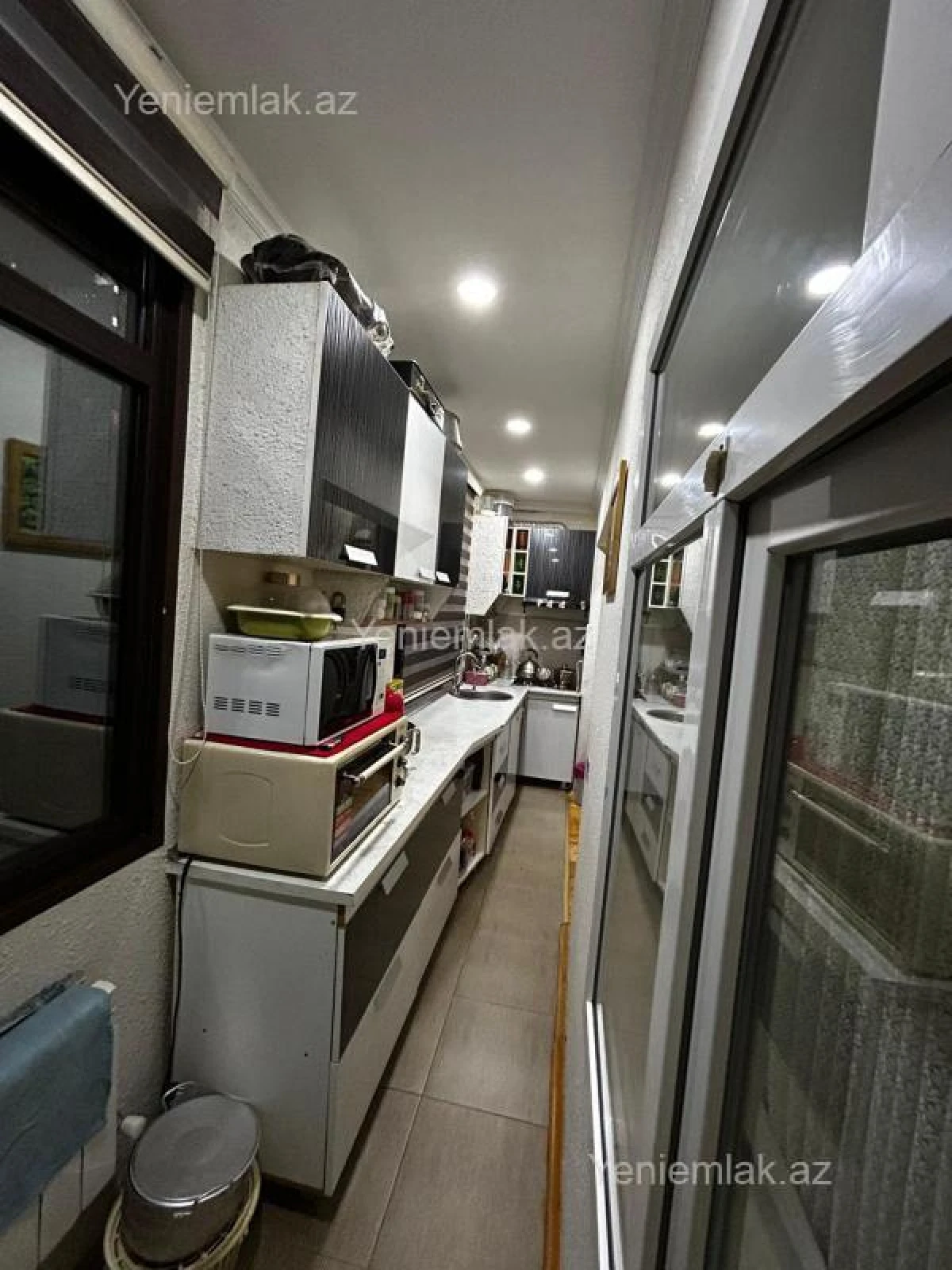 Satılır 3 otaqlı köhnə tikili 70 m²