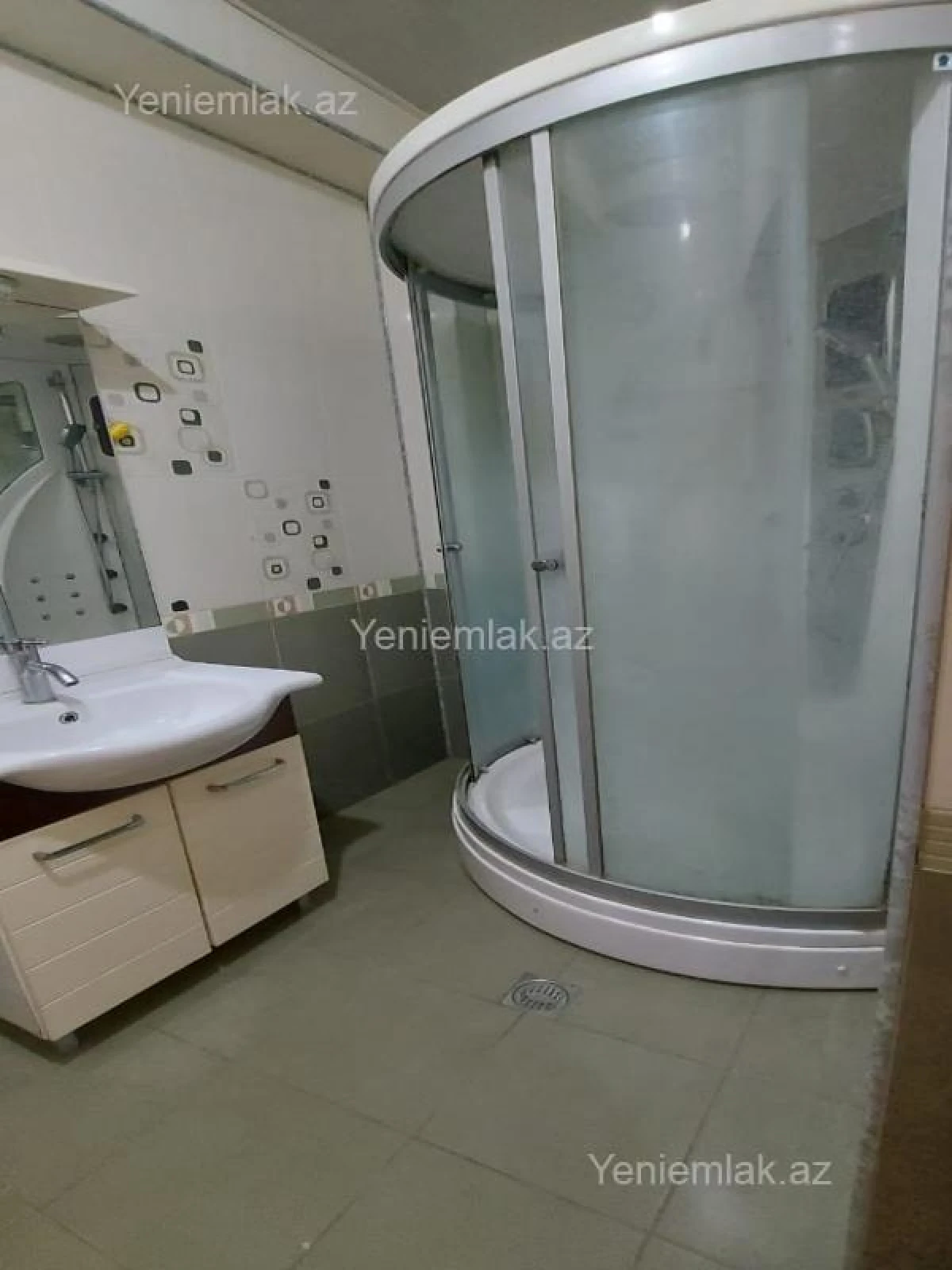 Satılır 2 otaqlı yeni tikili 55 m²