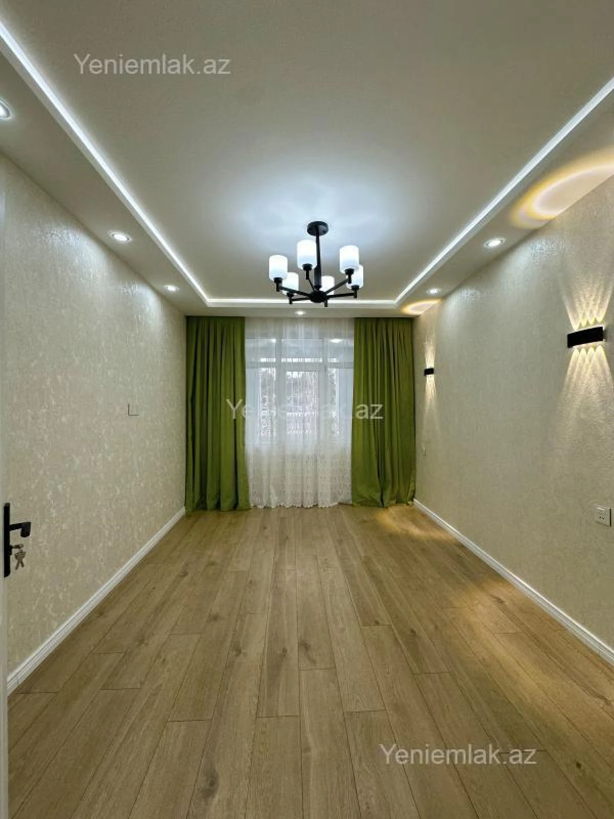 Satılır 2 otaqlı köhnə tikili 60 m²