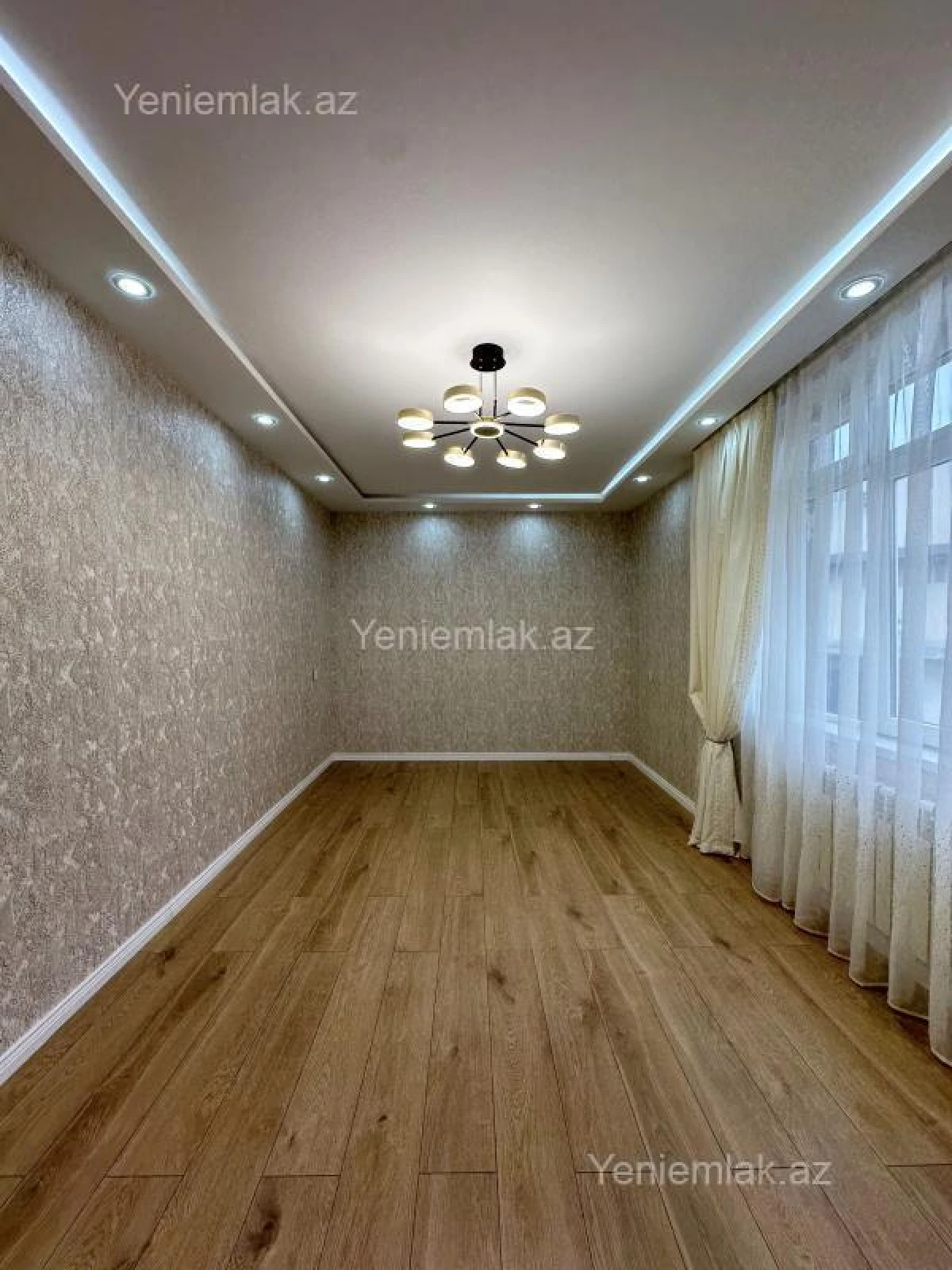 Satılır 2 otaqlı köhnə tikili 60 m²