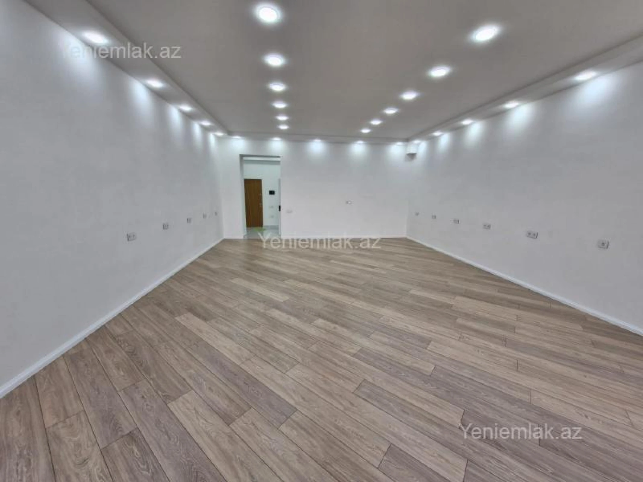Satılır 1 otaqlı ofis 68 m²