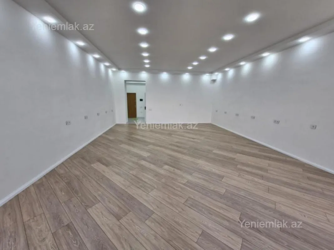 Satılır 1 otaqlı ofis 68 m²